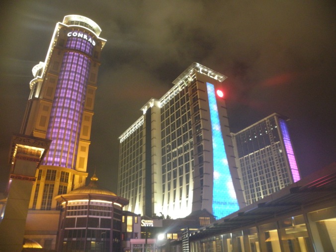 The Sheraton from The Venetian at night
